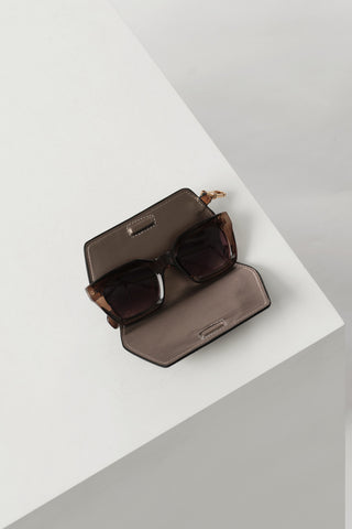 Izzy Camel Sunglass Case