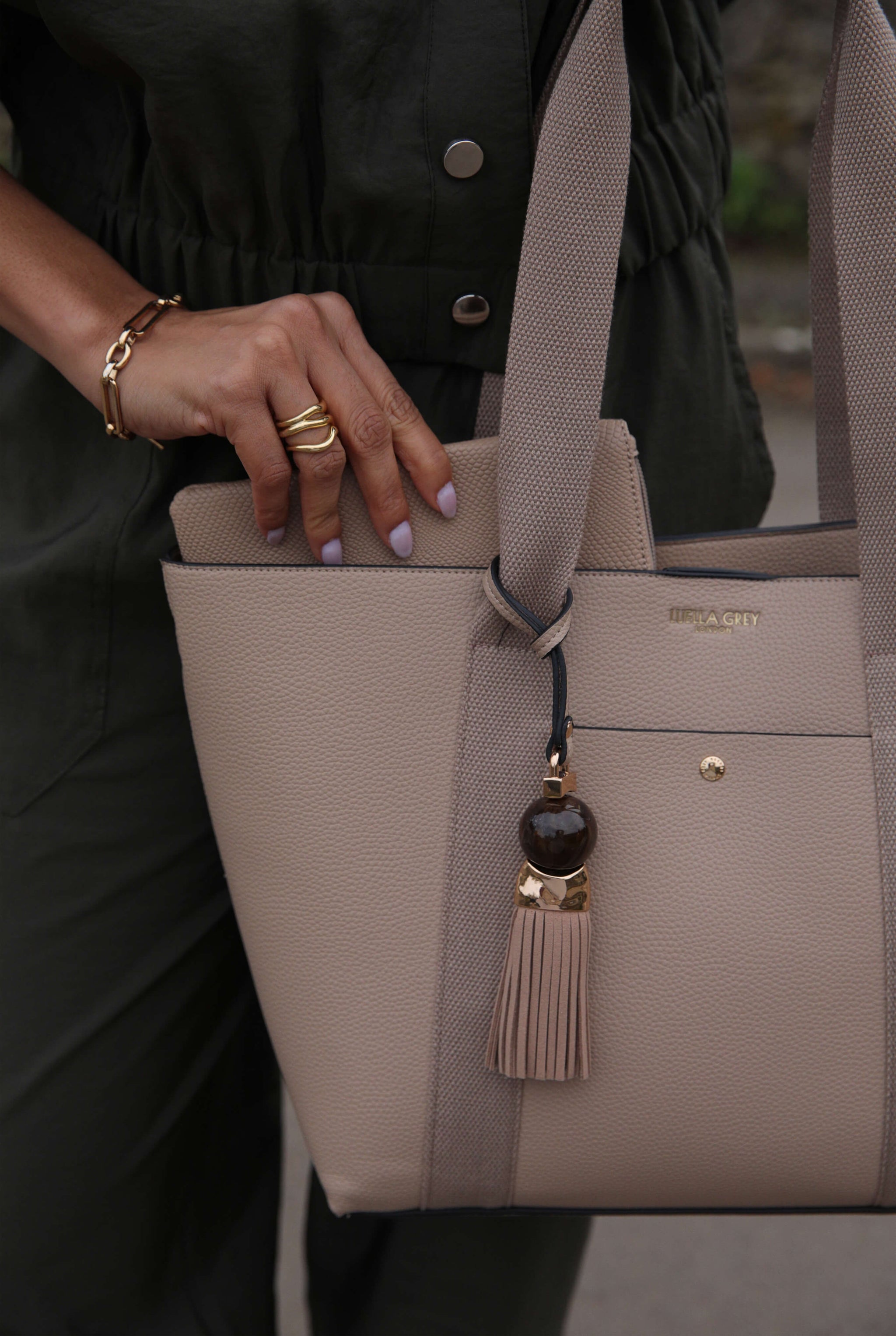 Benita Mushroom Casual Tote With Pouch