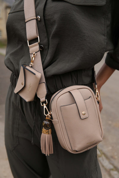 Elise Mushroom Portrait Crossbody