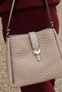 Flora Mushroom Weave Hobo