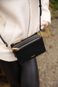 Ivy Black Zip Top Crossbody