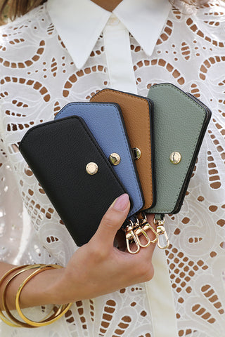 Izzy Camel Sunglass Case