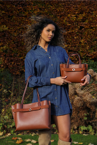 Oriel Conker Crossbody