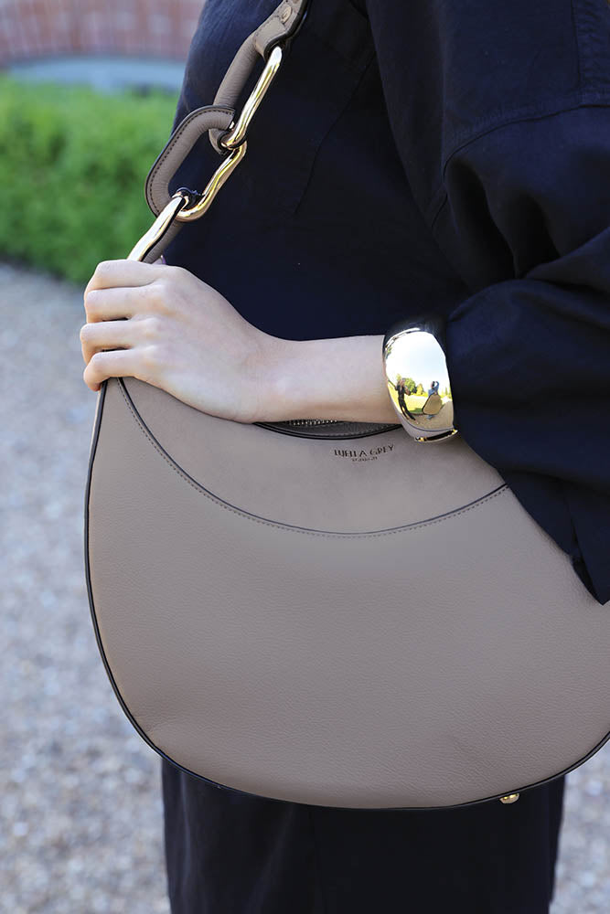 Thelma Peat Scoop Hobo