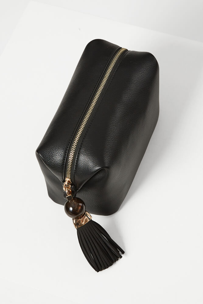 ‍‍FREE Virginia Toiletry Bag With Orders over £99