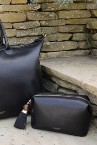 Virginia Black Toiletry Bag