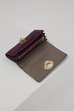 Load image into Gallery viewer, Amarie Grape Molten Turn Lock Purse

