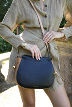 Load image into Gallery viewer, Cecily Black/Camel Casual Scoop Crossbody
