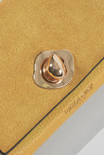 Load image into Gallery viewer, Jenny Daisy Mini Turnlock Purse
